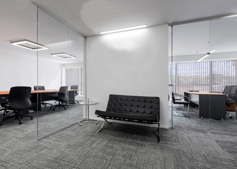 Alfombra Infinity instalada en oficina corporativa