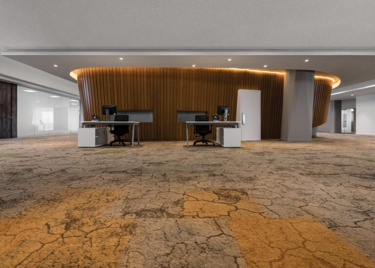 Alfombra Infinity instalada en oficina corporativa