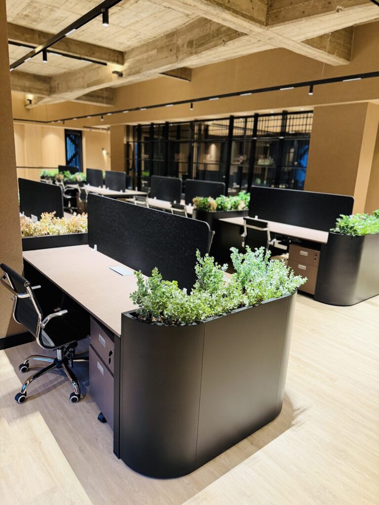 Oficinas Gallion – equipamiento Almacenar