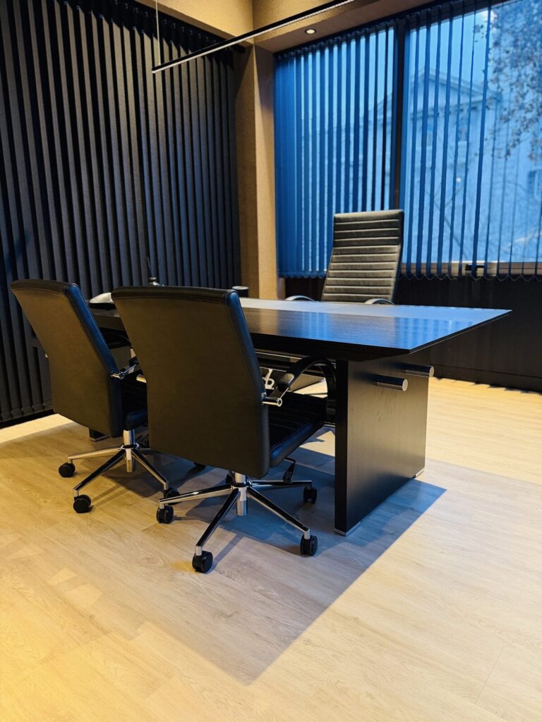 Oficinas Gallion – equipamiento Almacenar