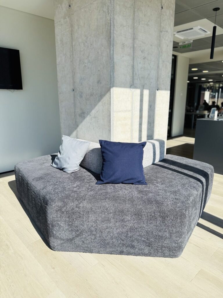 Regus Mendoza – equipamiento Almacenar