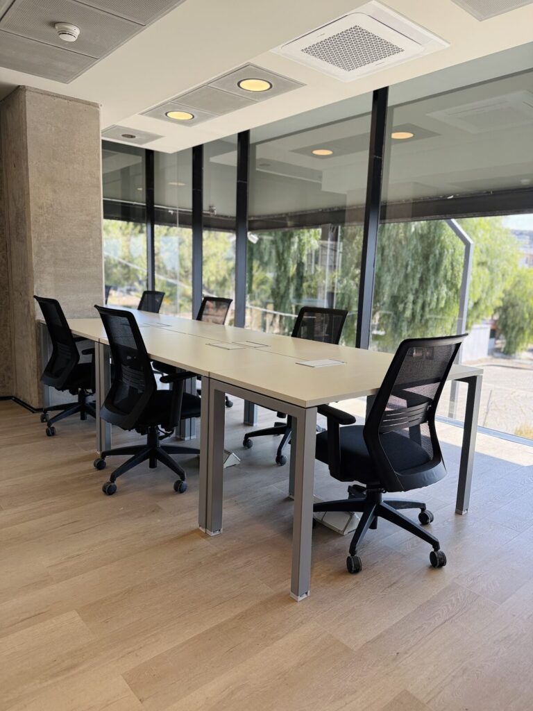 Regus Mendoza – equipamiento Almacenar
