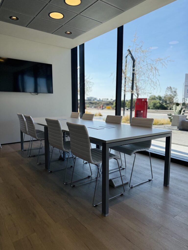 Regus Mendoza – equipamiento Almacenar